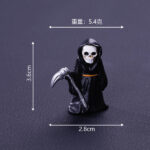 Spooky Halloween Night Miniature (13-Piece Set) - Image 18